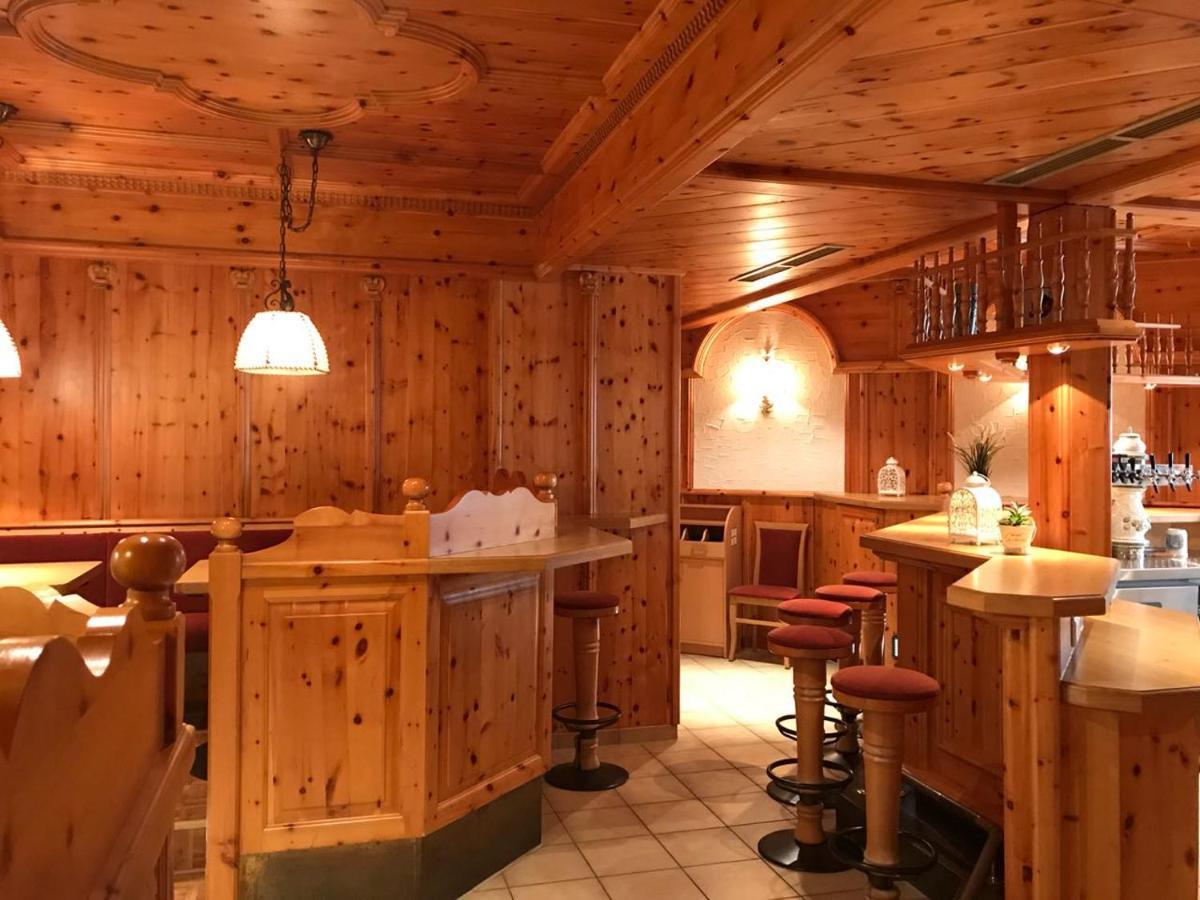 Hotel Hohe Schule Bad Überkingen エクステリア 写真